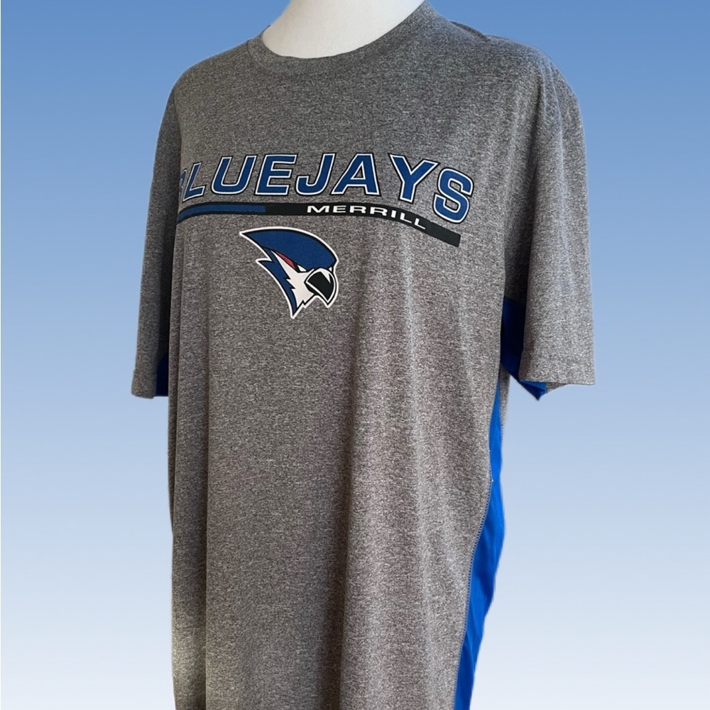 Blue and Gray Men's Tee size L